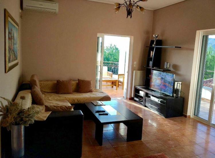 Relaxing Villa With Swimming Pool And Garden Agios Georgios  Exteriér fotografie
